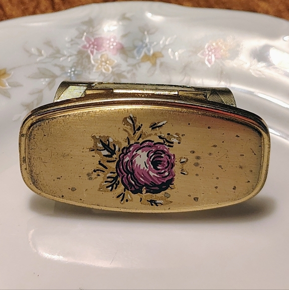 Vintage Gold and Pink Floral Brooch - Picture 6 of 6
